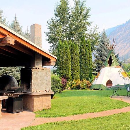 Similkameen Wild Resort & Winery Retreat Osoyoos Exterior photo