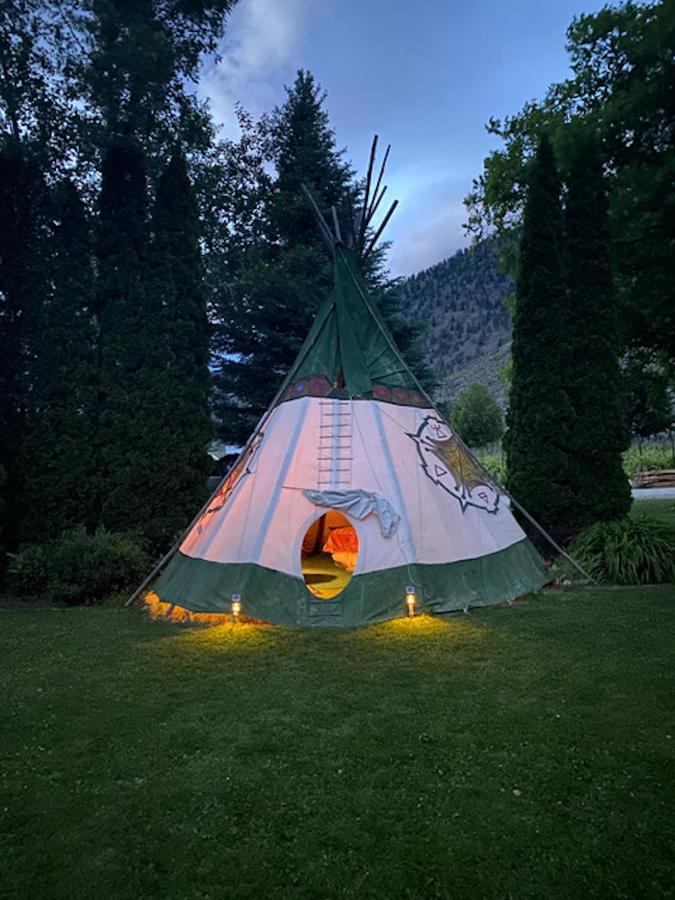Similkameen Wild Resort & Winery Retreat Osoyoos Exterior photo