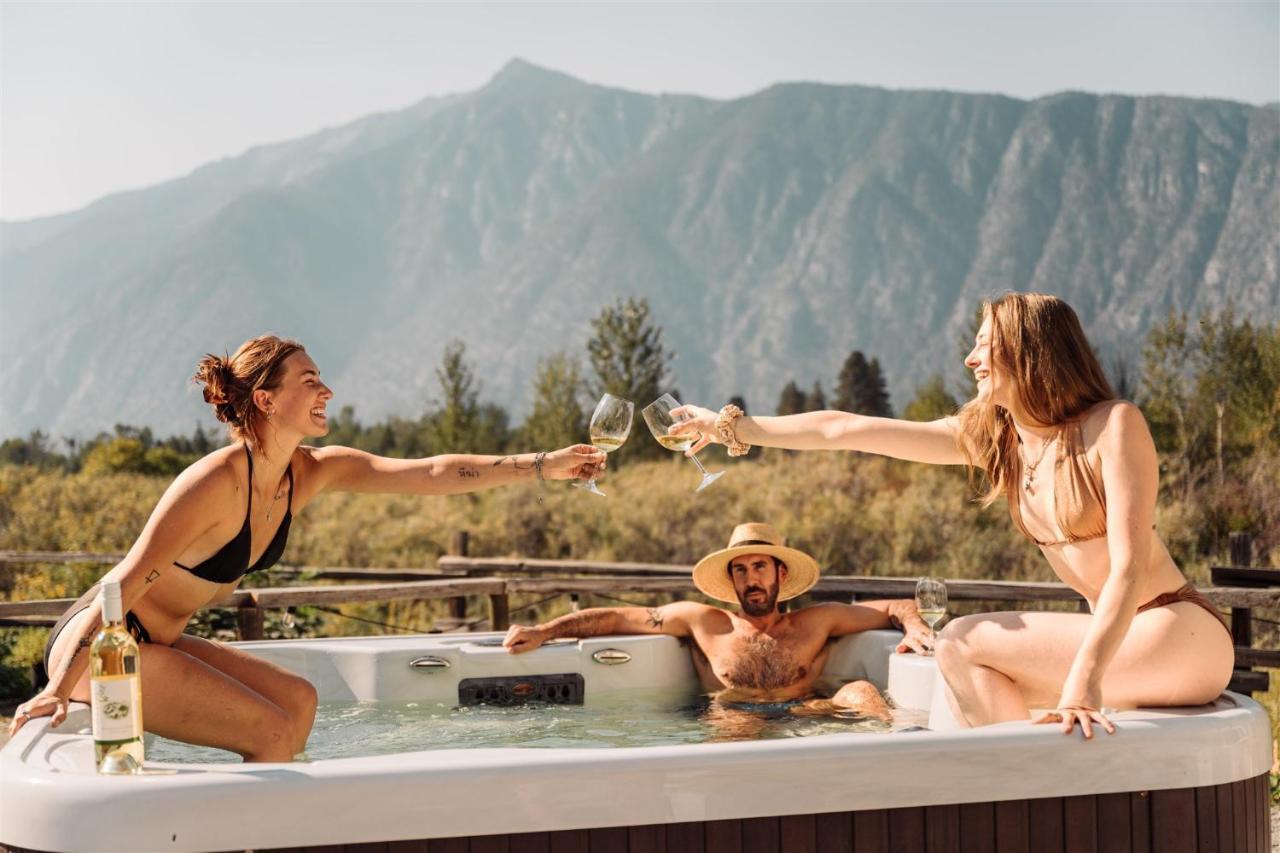 Similkameen Wild Resort & Winery Retreat Osoyoos Exterior photo