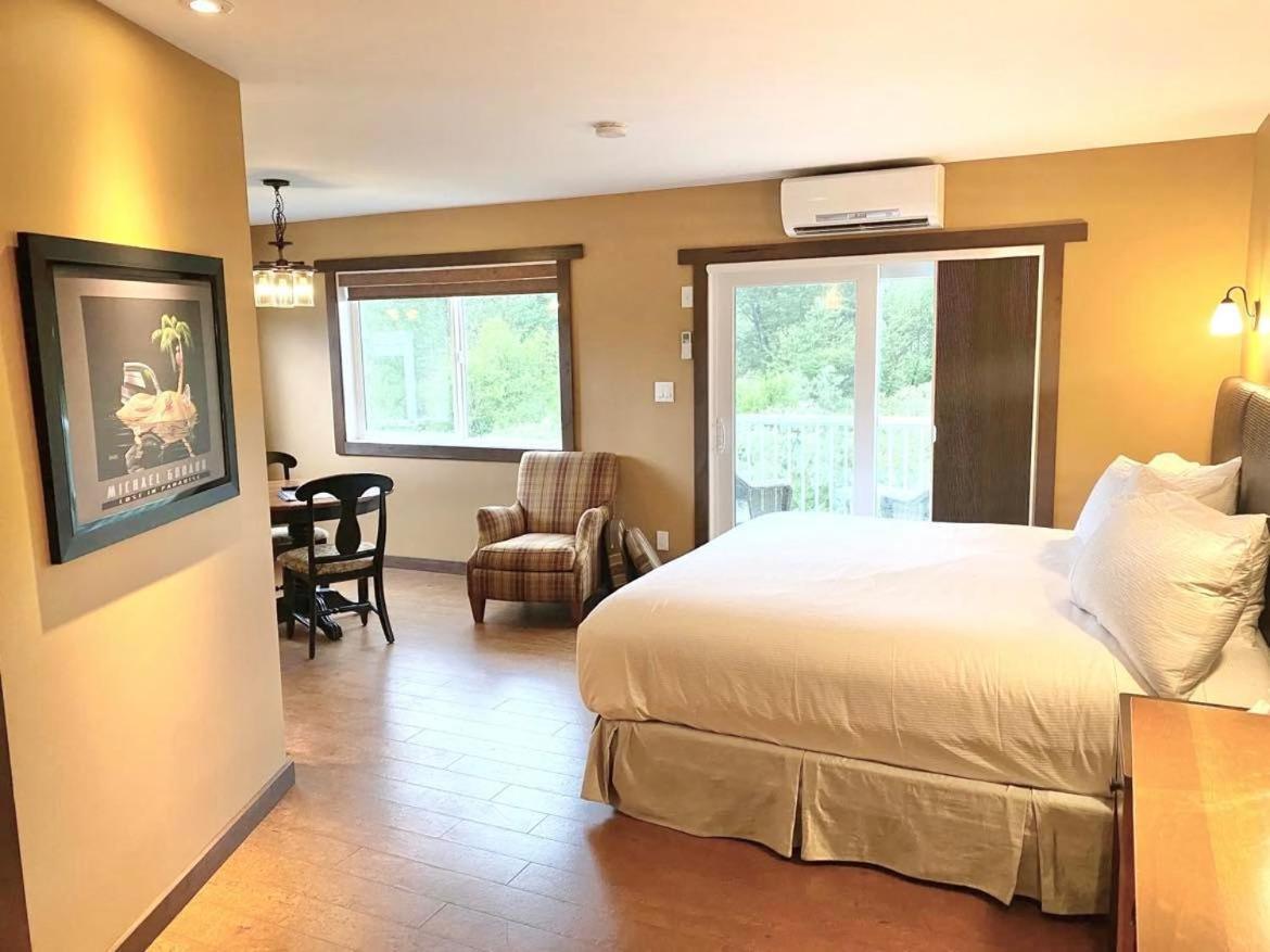 Similkameen Wild Resort & Winery Retreat Osoyoos Exterior photo